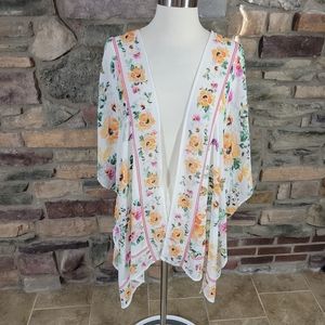 Torrid Chiffon floral print white open drape kimono top size 1/2